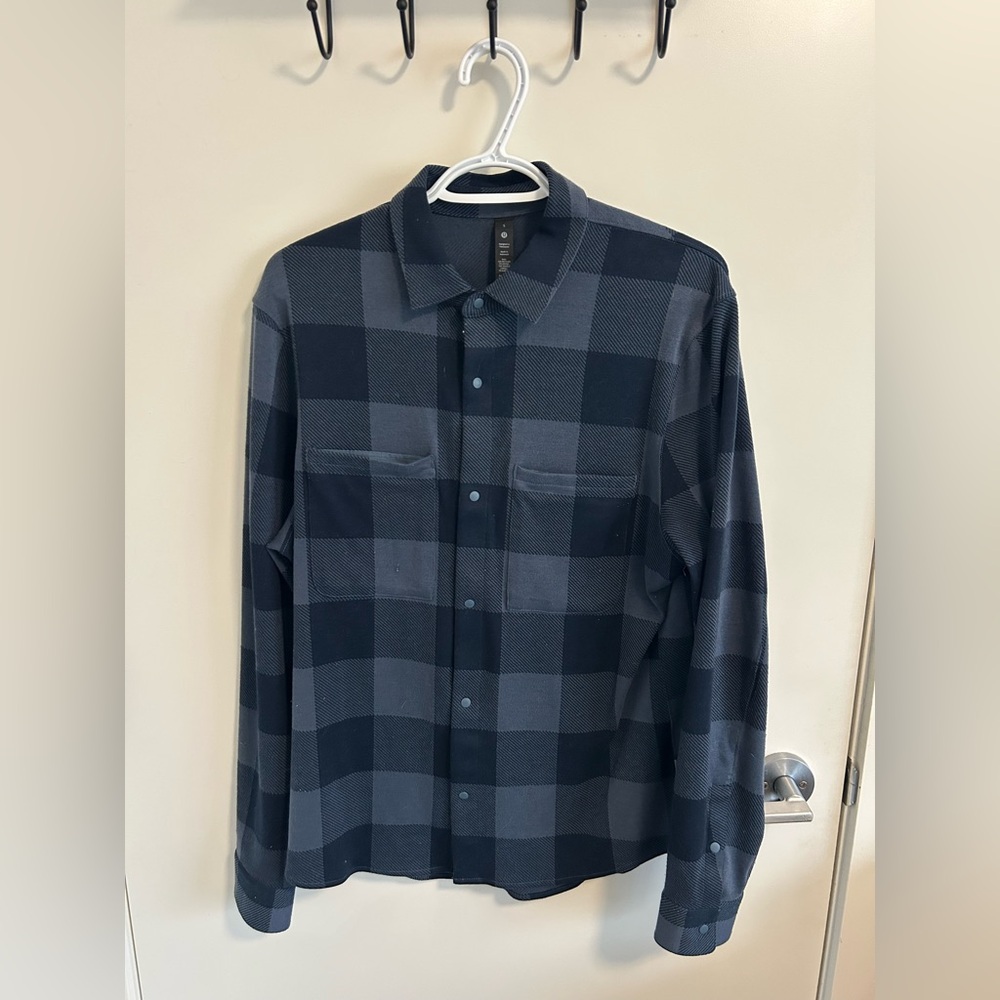 lululemon men’s soft knit overshirt in navy